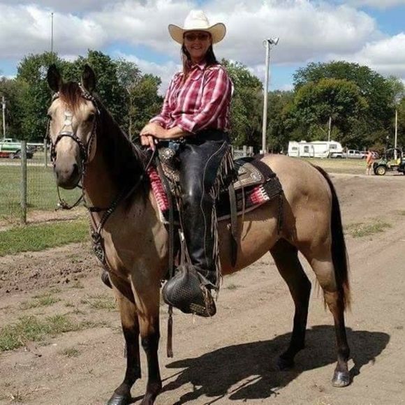 Meet your Posher, Lori - Picture 1 of 1